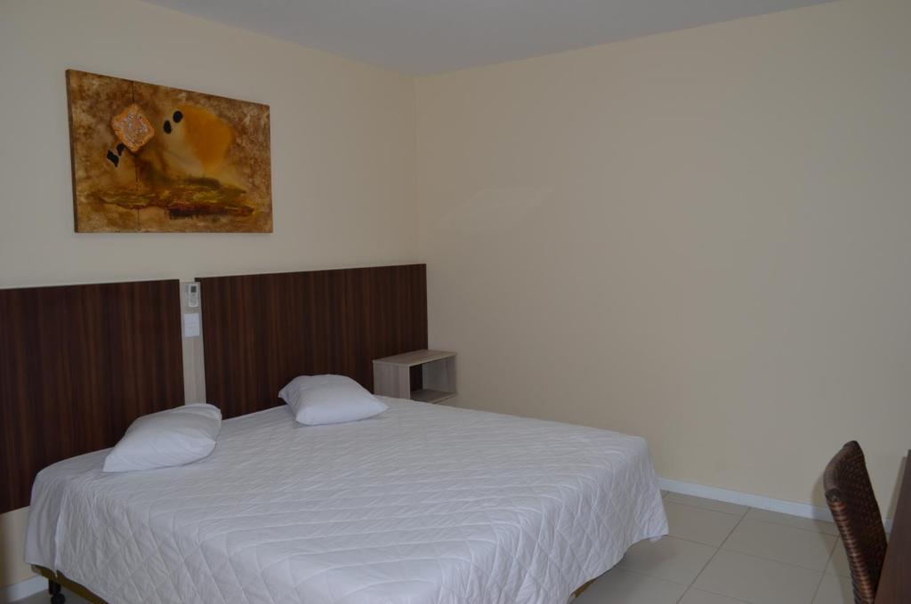 Quarto com Cama de Casal ou 2 de Solteiro